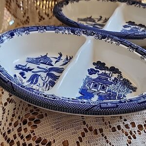 Vtg Set Of 2 Churchill Staffordshire England Divided Weighted Blue Willow Dishes